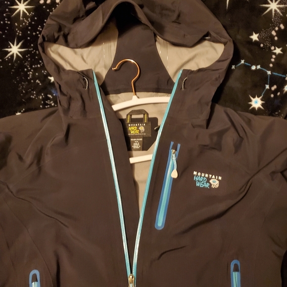 Mountain Hardware Hard Shell - Picture 3 of 4